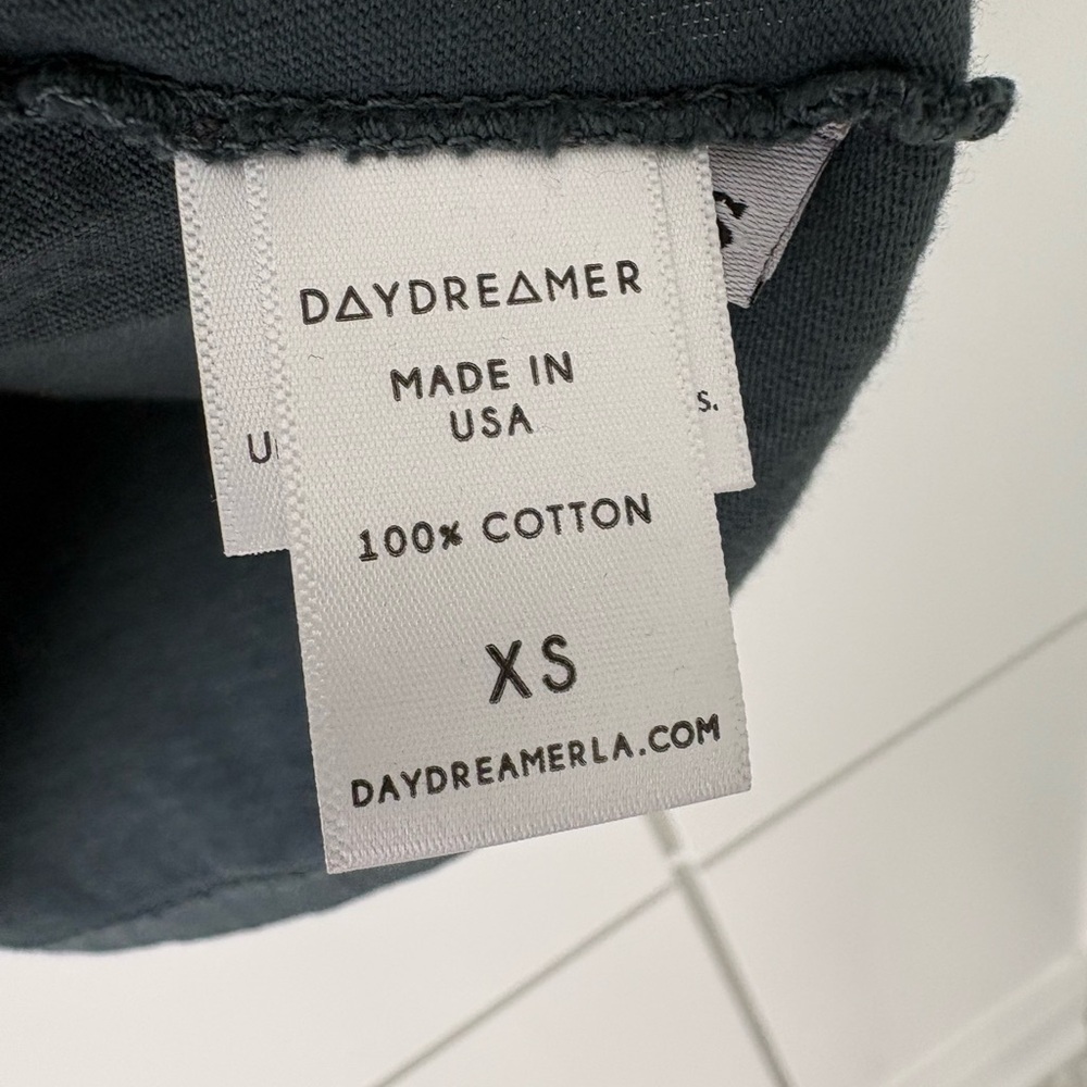 Daydreamer KISS World Tour Graphic Tee – Vintage Black | XS ❤️ - Picture 7 of 9